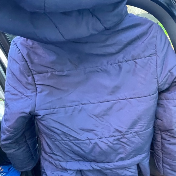 Guess - Picture 3 of 4